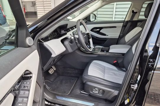 Land Rover Range Rover Evoque 2.0 D200 mHEV Dynamic HSE