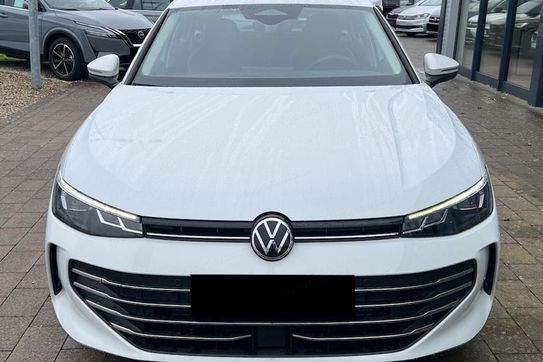 Volkswagen Passat Business Plus 1.5 TSI mHEV DSG