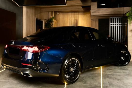 Mercedes Klasa E 220 d  4-Matic AMG
