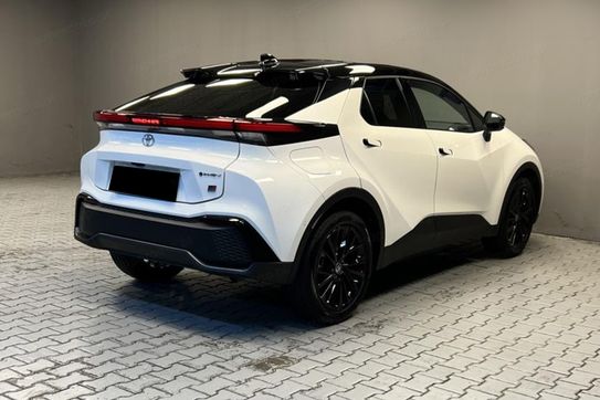 Toyota C-HR GR Sport 2.0 Hybrid Dynamic Force Plug-in