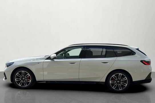 BMW Seria 5 Touring 520d xDrive M Sport