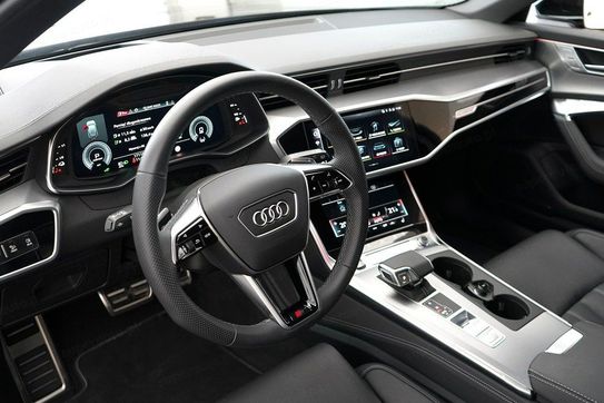 Audi A6 Avant 55 TFSI e quattro S Line