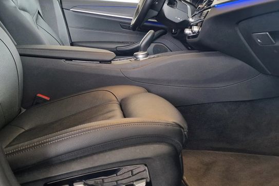 BMW Seria 5 520i Luxury Line