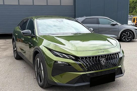 Peugeot 408 GT Exclusive S&S e-DCS6 1.2 PureTech mHEV