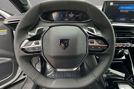 Peugeot 2008 Allure e-DCS 1.2 mHEV