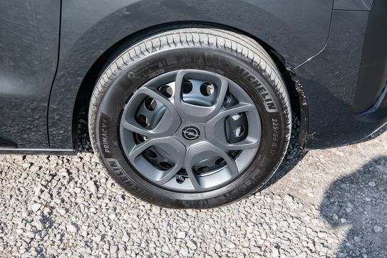 Opel Zafira Life Extra Long L2H1 Business AT8