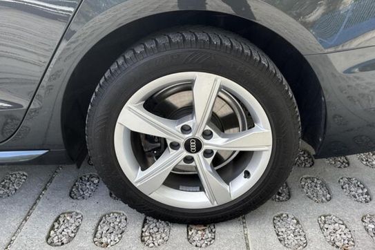 Audi A4 35 TFSI Advanced