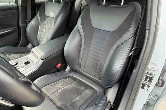 BMW Seria 3 318i M Sport aut