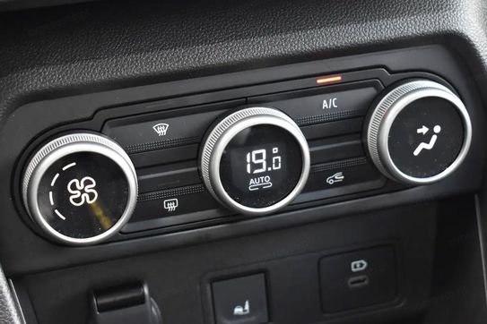 Dacia Jogger Extreme 5-miejsc 1.6 Full Hybrid