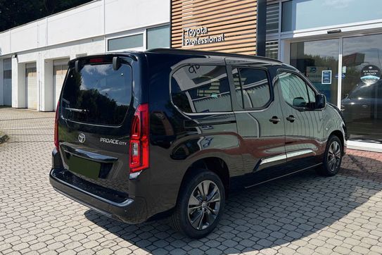 Toyota Proace City Verso Long VIP AT8