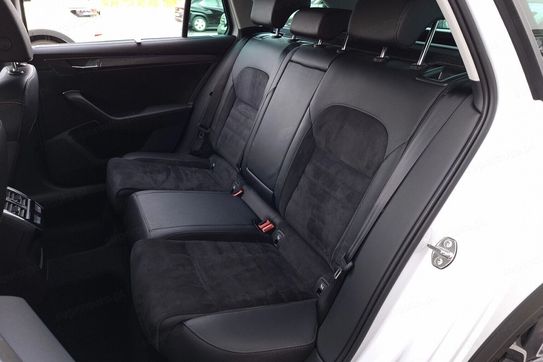 Skoda Superb 2.0 TDI SCR 4x4 Scout DSG
