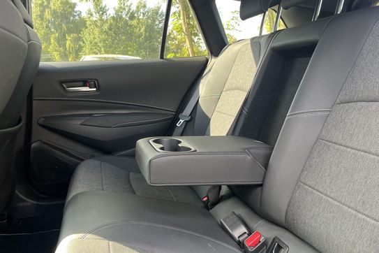 Toyota Corolla 1.8 Hybrid Style