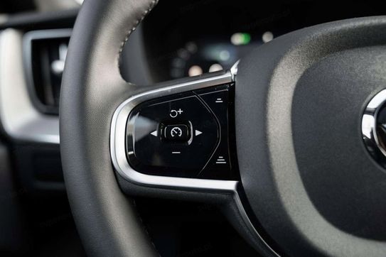 Volvo XC60 T6 Plug-In Hybrid AWD Ultra Black Edition