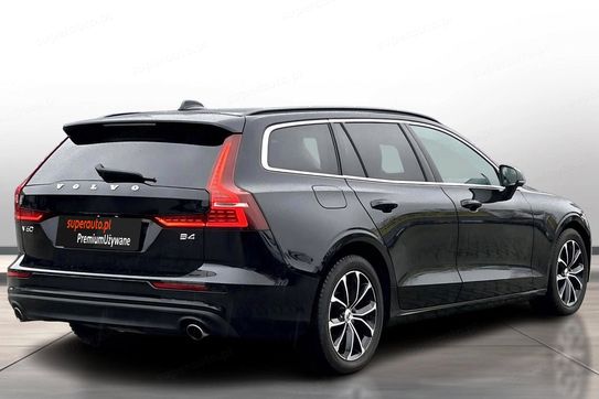 Volvo V60 B4 B Momentum Pro