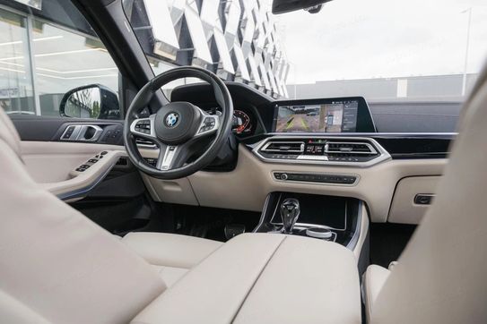 BMW X5 M50d