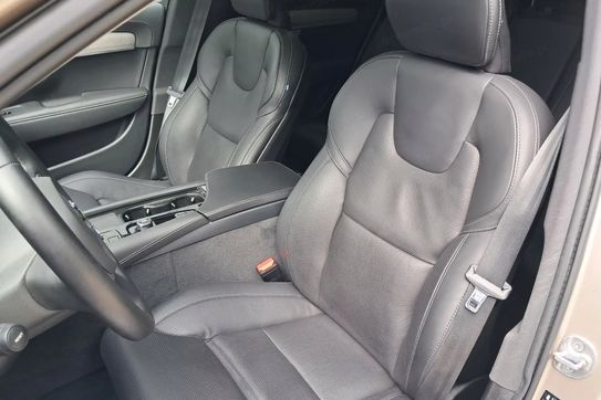 Volvo V90 Cross Country D5 AWD Pro