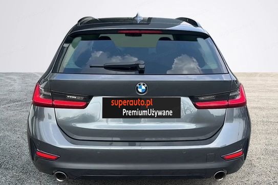 BMW Seria 3 320i Sport Line aut