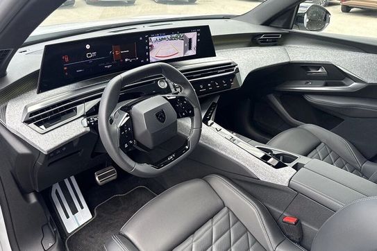 Peugeot 3008 PureTech mHEV GT S&S e-DCS6