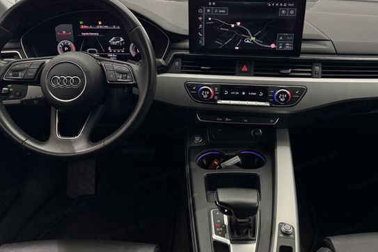 Audi A4 35 TFSI mHEV S Line S tronic