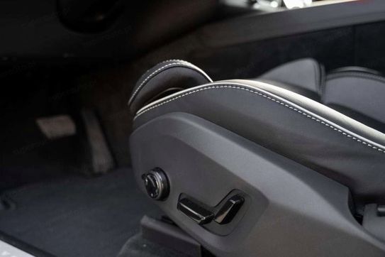 Volvo XC60 B5 AWD Ultra Black Edition