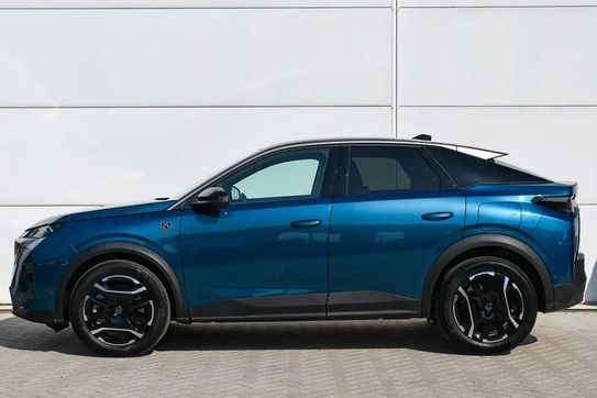 Peugeot 3008 GT Plug-in HYBRID e-DCS7 1.6 PHEV
