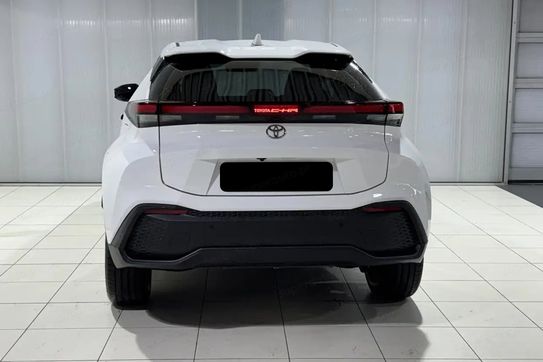 Toyota C-HR Style 2.0 Hybrid Dynamic Force Plug-in