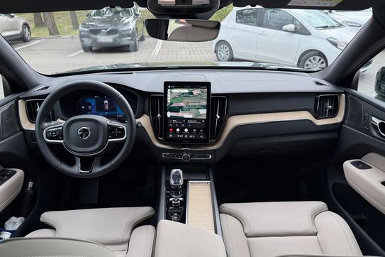 Volvo XC60 T6 Plug-In Hybrid AWD Ultra Dark aut