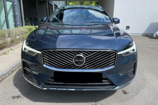 Volvo XC60 T8 Plug-In Hybrid AWD Ultra Bright