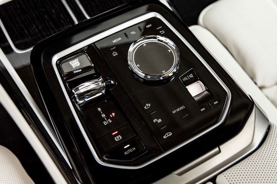 BMW Seria 7 740d xDrive M Sport