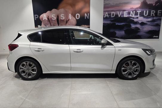 Ford Focus EcoBoost mHEV ST-Line