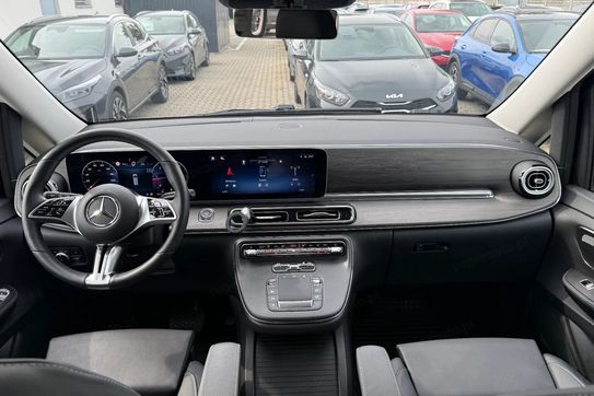 Mercedes V Klasa V 300 d 4-Matic 9G-Tronic Avantgarde (ekstra dł)