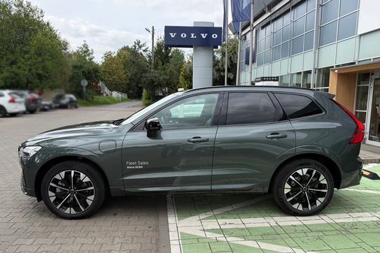 Volvo XC60 T6 Plug-In Hybrid AWD Ultra Dark aut