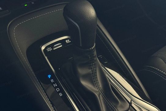 Toyota Corolla Style 1.8 Hybrid