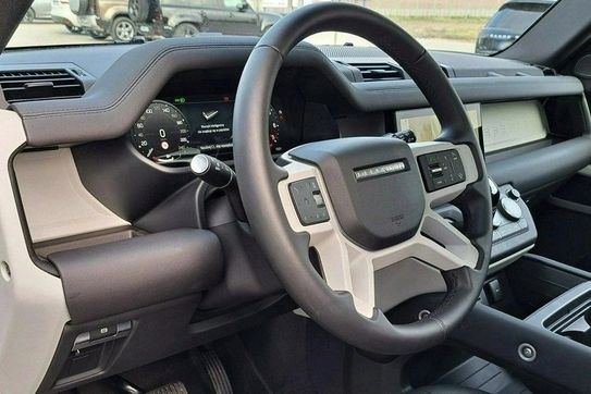 Land Rover Defender 90 P400 SE