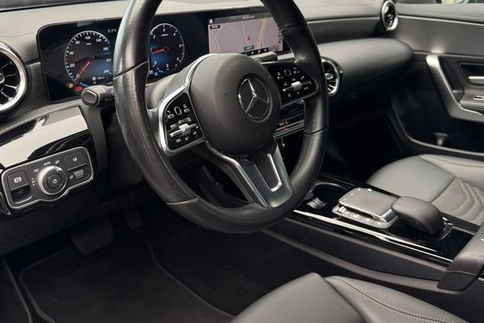 Mercedes CLA 180 d Progressive