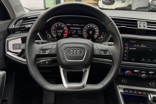 Audi Q3 35  TFSI S-Line