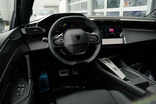 Peugeot 308 GT Exclusive S&S e-DCS6 1.2 mHEV
