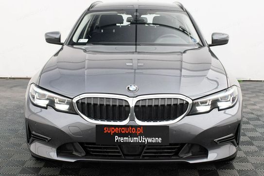 BMW Seria 3 Touring 318i