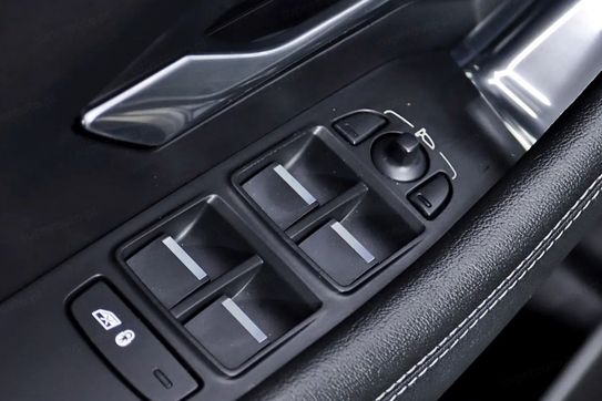 Jaguar E-Pace 2.0 i4P AWD R-Dynamic S