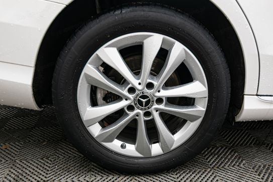 Mercedes Klasa C 180 Avantgarde