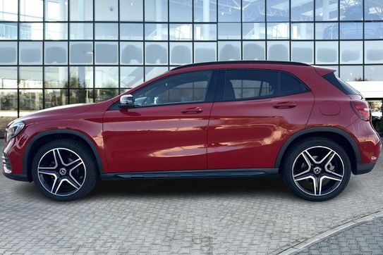 Mercedes GLA 200 7G-DCT