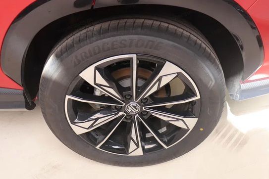 MG HS 1.5T HEV+ Exclusive aut