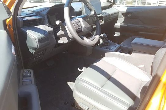 Toyota HiLux mHEV Double Cab Invincible 4x4 aut