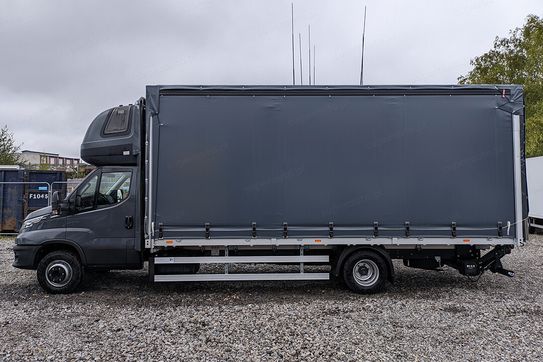 Iveco Daily 70C18 Zabudowa 15EP + Winda