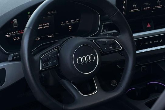 Audi A4 35 TFSI S Line