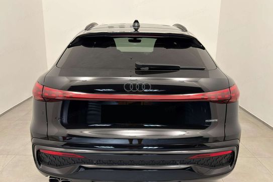 Audi Q5 TDI quattro S line Sportback