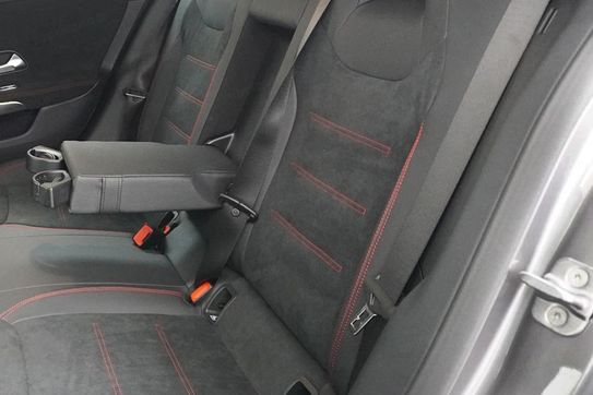Mercedes CLA 200 AMG Line Shooting Brake