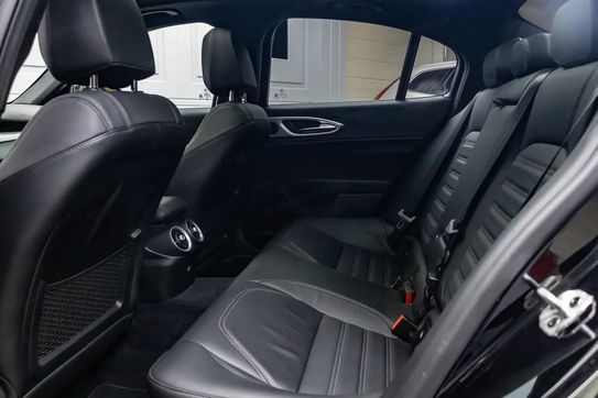 Alfa Romeo Giulia Turbo Veloce Q4 aut