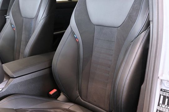 BMW Seria 3 318i M Sport aut