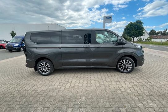Ford Tourneo Custom L2H1 Titanium 320